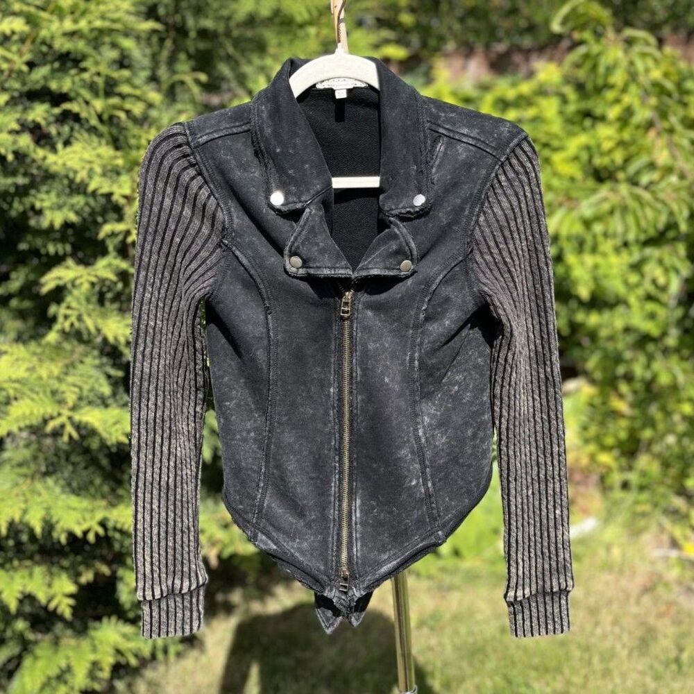 Gimmicks Mineral Wash French Terry Zip-Up Top